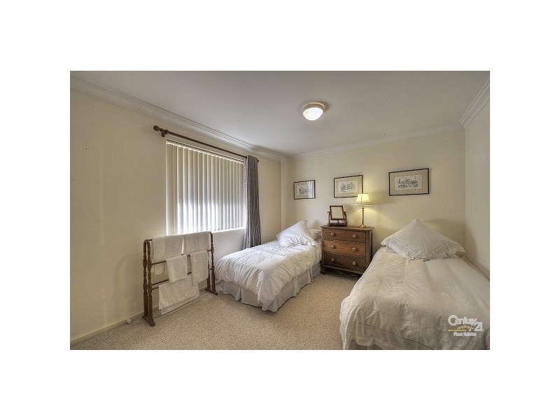 5 Seawind Drive, Silver Sands WA 6210