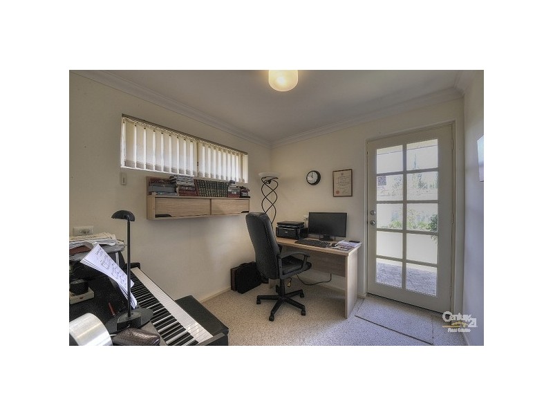 5 Seawind Drive, Silver Sands WA 6210