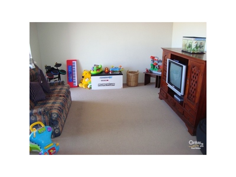 80 Carissa Turn, Halls Head WA 6210