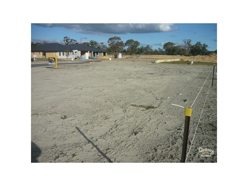 16 St Pierre Loop, Meadow Springs WA 6210