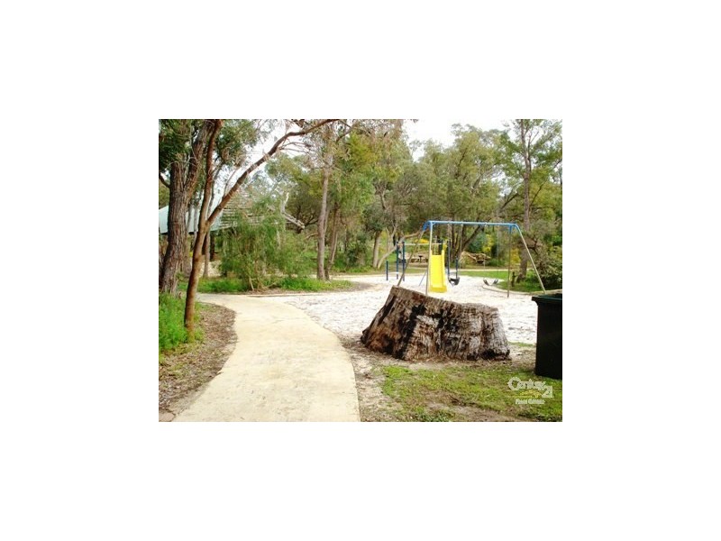 17 Kangaroo Paw Drive, Mandurah WA 6210