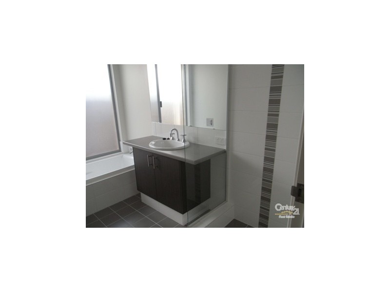 27 Still Meadow Turn LAKELANDS, Mandurah WA 6210