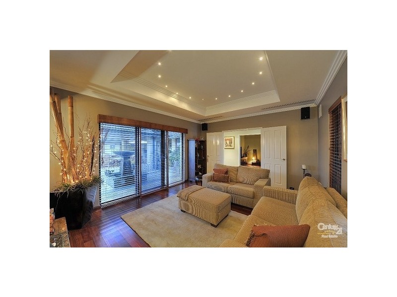 31 Rialto Place, Halls Head WA 6210