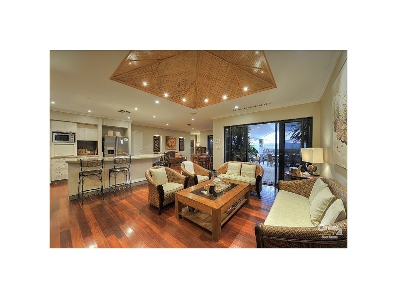 31 Rialto Place, Halls Head WA 6210