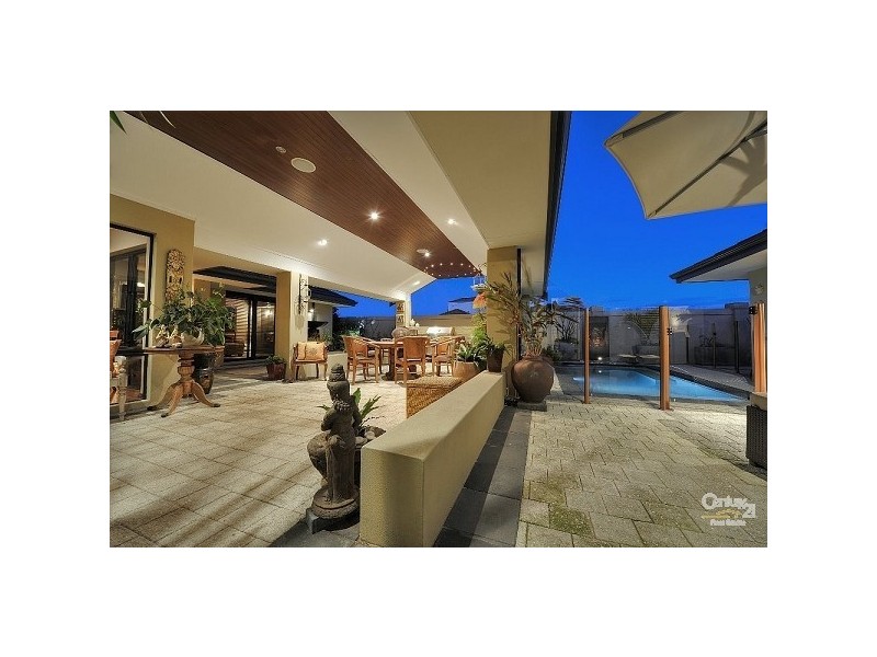 31 Rialto Place, Halls Head WA 6210