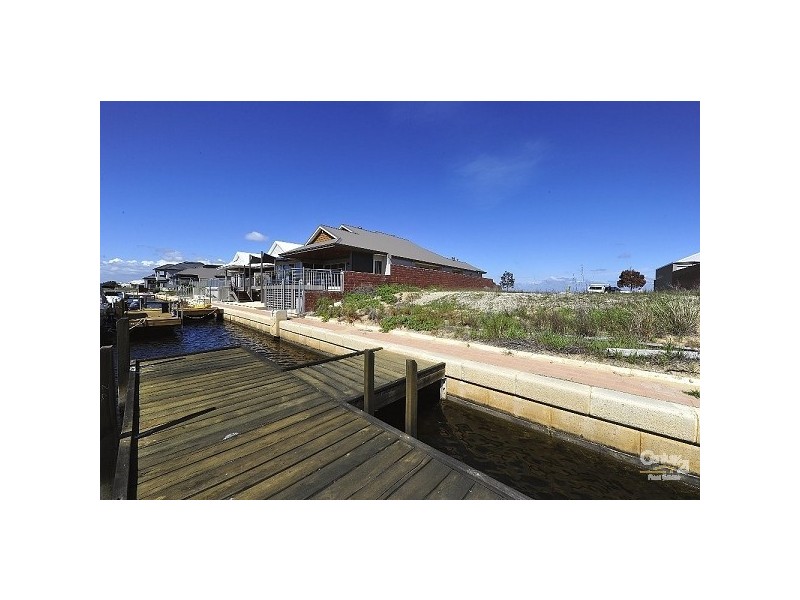 5 Katinka Retreat, Dudley Park WA 6210