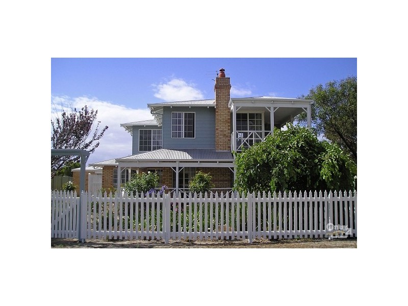 6 Oleander Place, Halls Head WA 6210