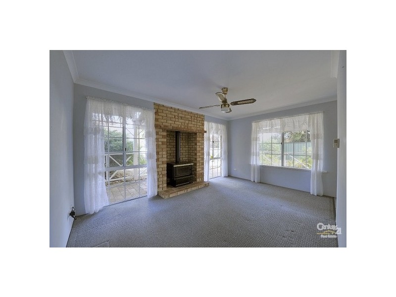 6 Oleander Place, Halls Head WA 6210