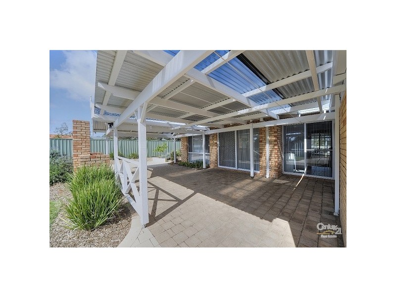 6 Oleander Place, Halls Head WA 6210