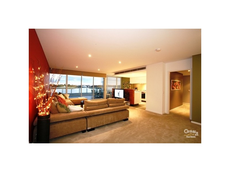 303/5 Marco Polo Drive, Mandurah WA 6210