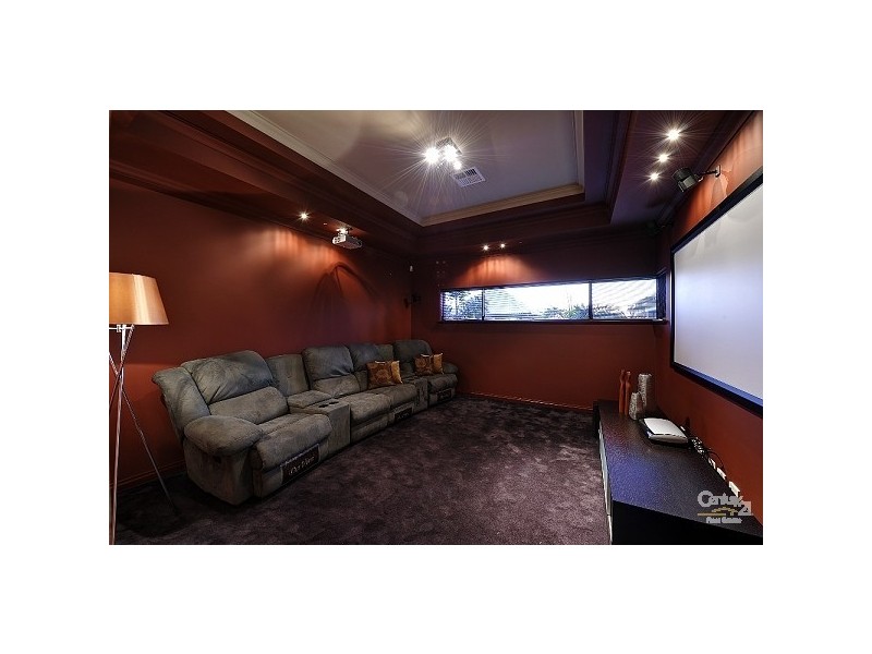 44 Erins Isle, Dudley Park WA 6210