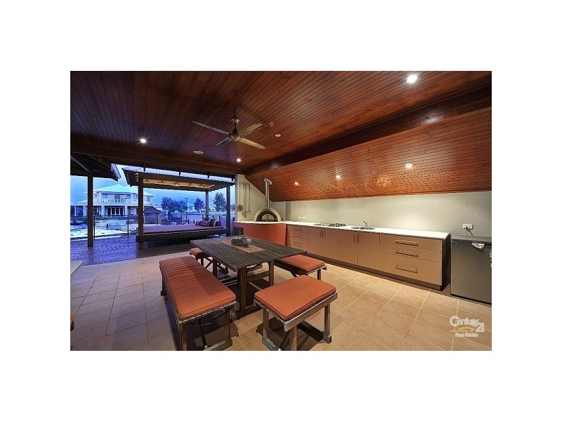 44 Erins Isle, Dudley Park WA 6210