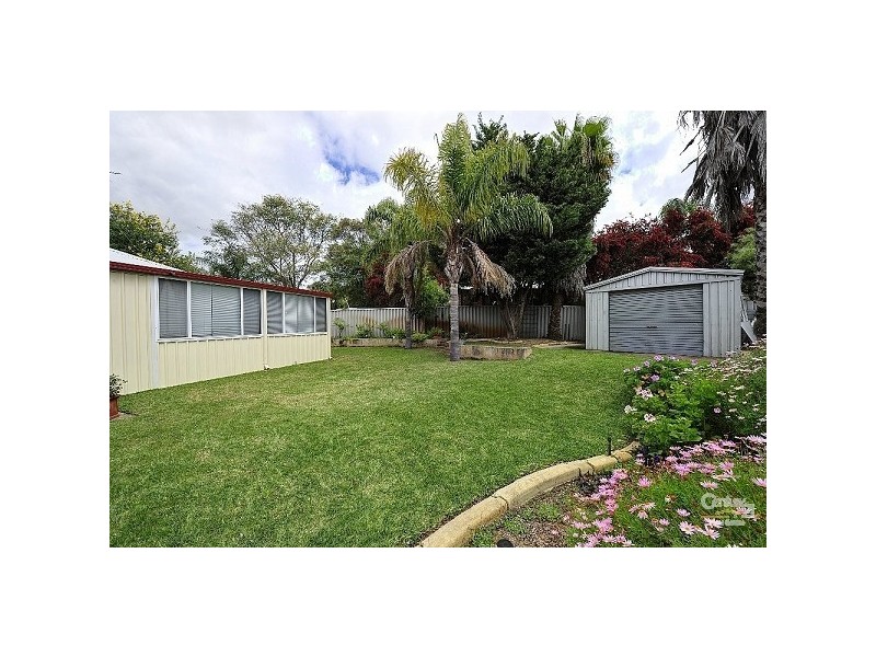 8 Briar Court, Greenfields WA 6210