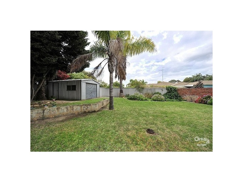 8 Briar Court, Greenfields WA 6210