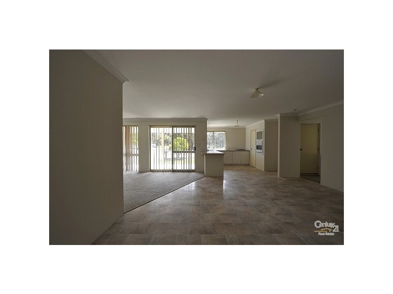 17 Kangaroo Paw, Greenfields WA 6210