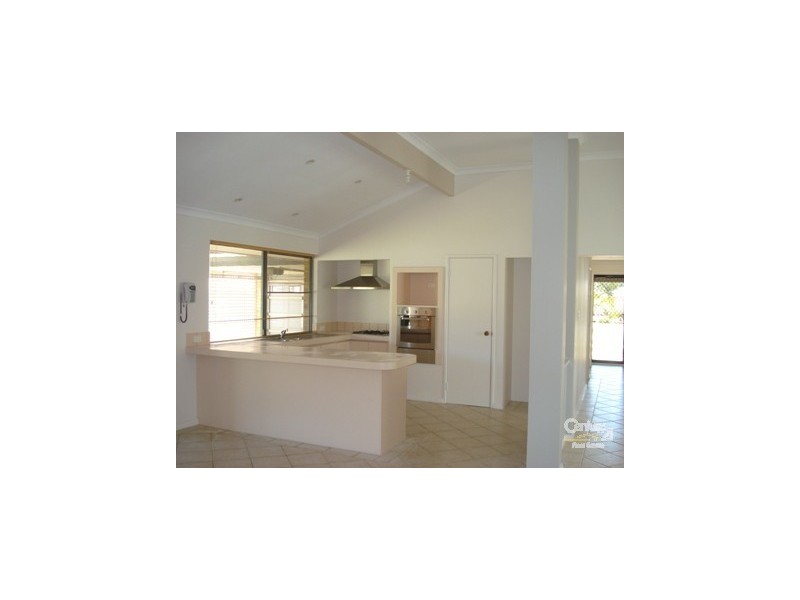 5 Medford Court, Mandurah WA 6210