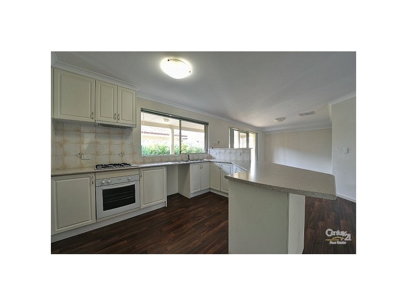 2 Saffron Loop, Falcon WA 6210