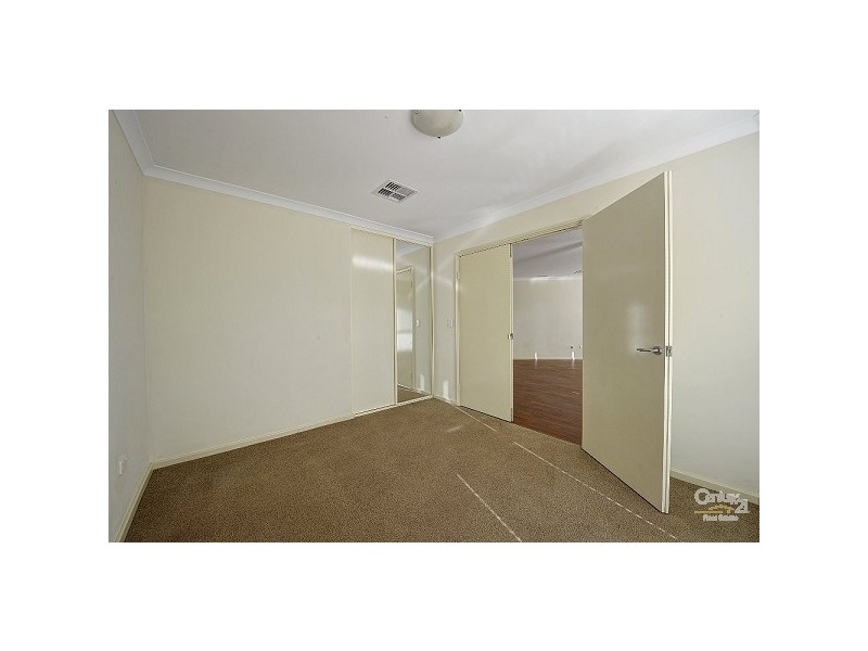 2 Saffron Loop, Falcon WA 6210