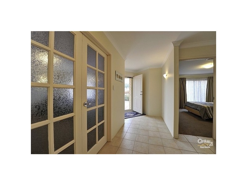 7 Argyle Fairway, Lakelands WA 6180