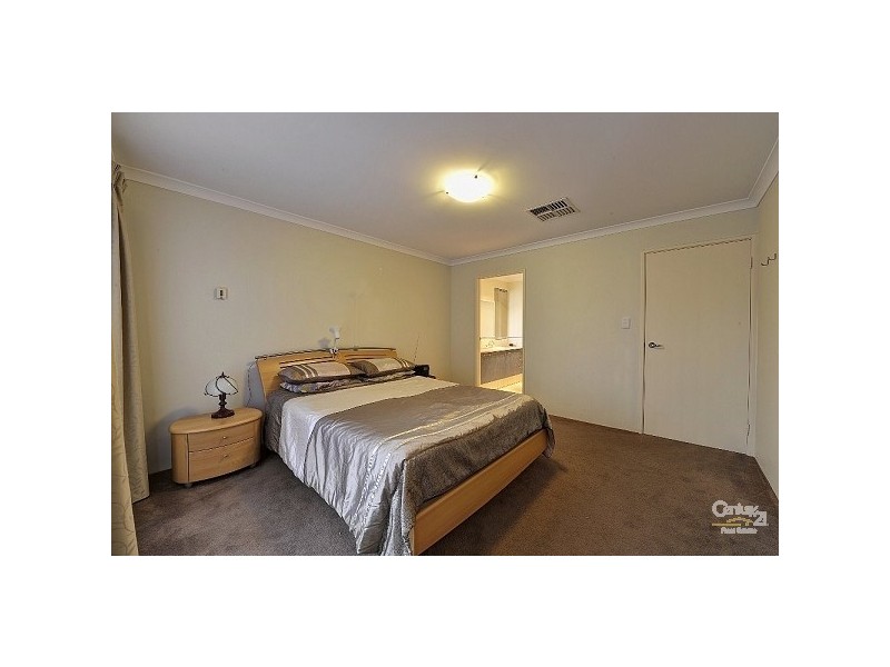 7 Argyle Fairway, Lakelands WA 6180