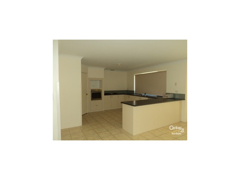 15 Adriana Way, Halls Head WA 6210