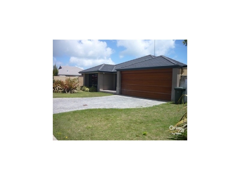 210 Peelwood Parade, Mandurah WA 6210