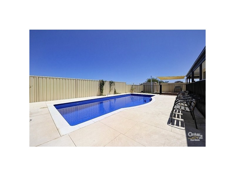 48 Mundaring Crescent, Dawesville WA 6211