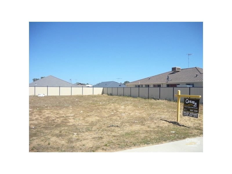 318 Pebble Beach Blvd, Meadow Springs WA 6210