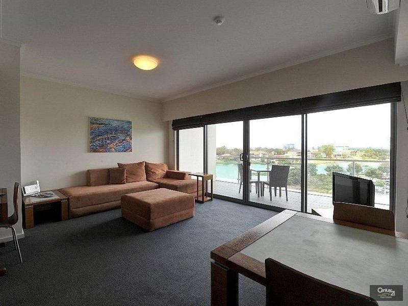 304/16 Dolphin Drive, Mandurah WA 6210