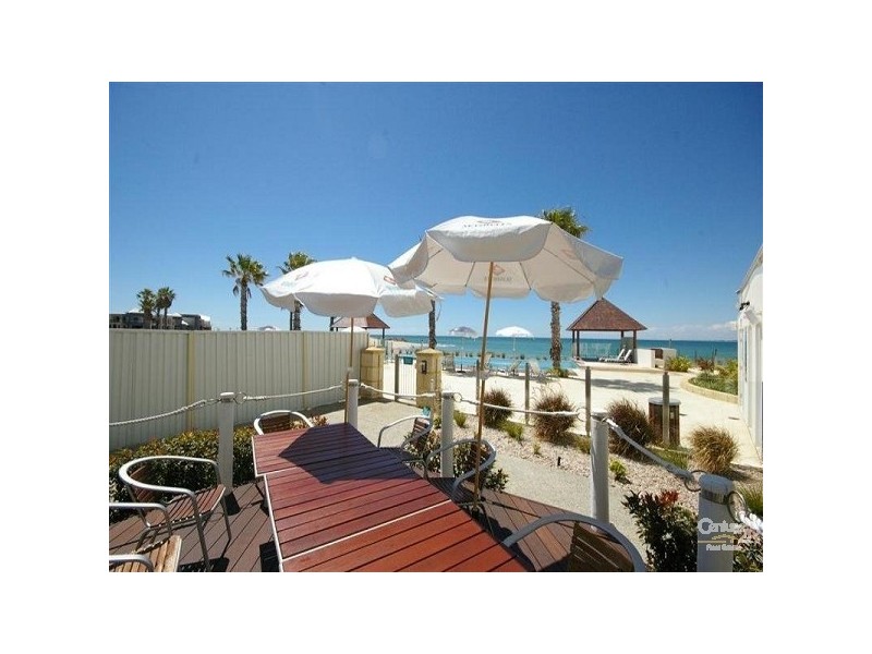 304/16 Dolphin Drive, Mandurah WA 6210