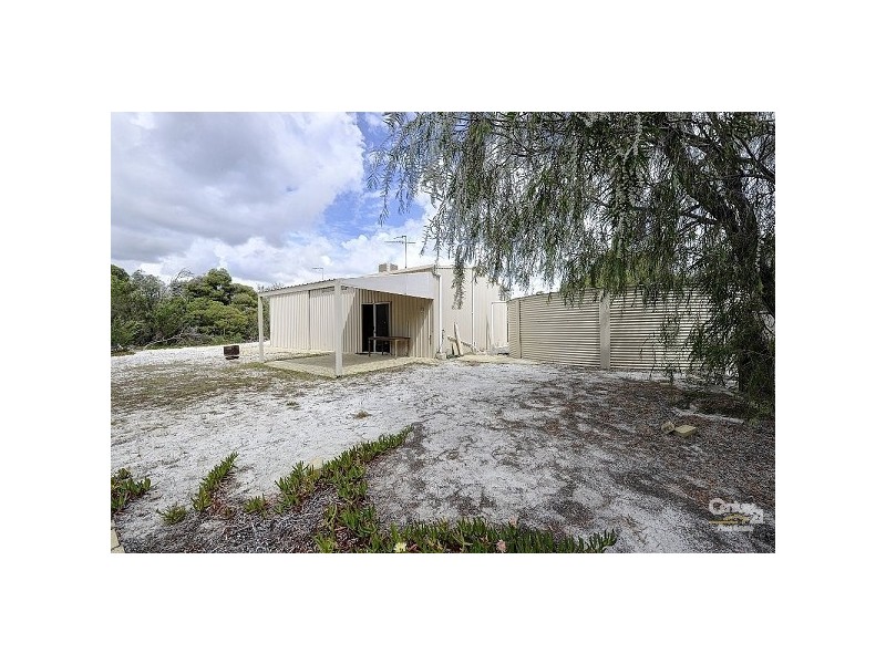 61 Pioneer Place, Birchmont WA 6214