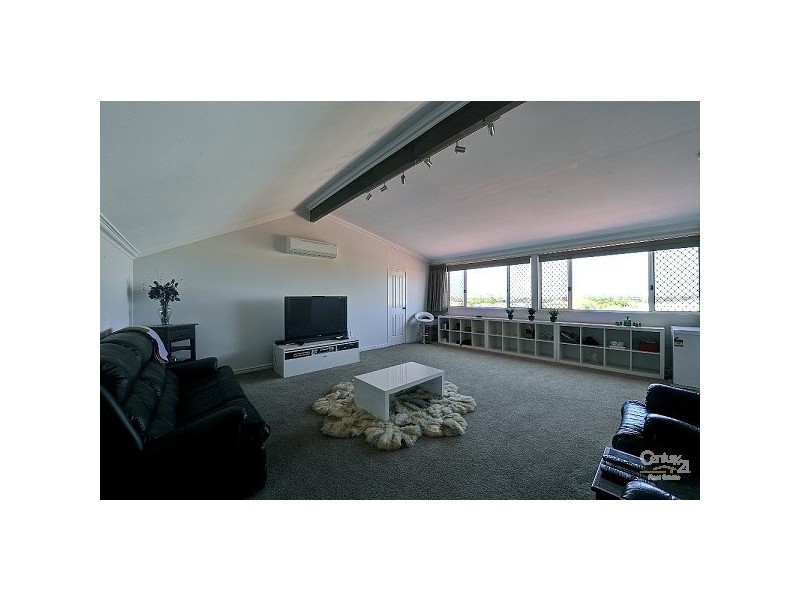 8 Grevillea Rise, Halls Head WA 6210