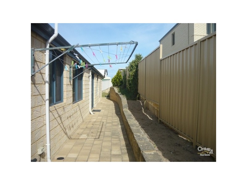 15 Gilmore Street, Madora Bay WA 6210