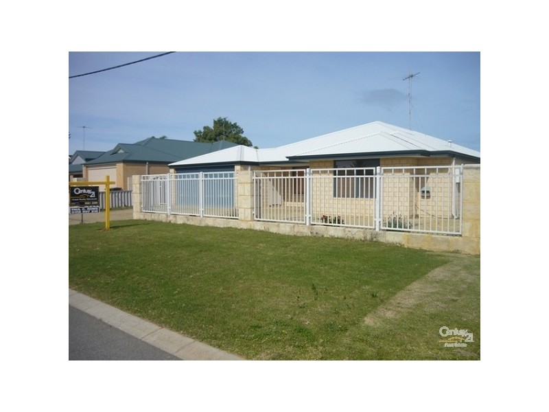 15 Gilmore Street, Madora Bay WA 6210