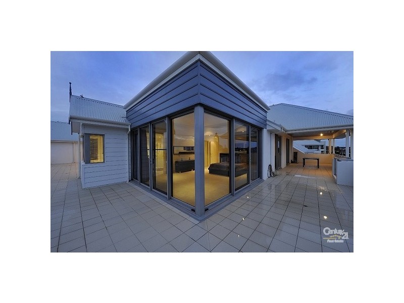 32/1 Breakwater Pde, Mandurah WA 6210