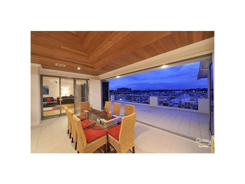 32/1 Breakwater Pde, Mandurah WA 6210