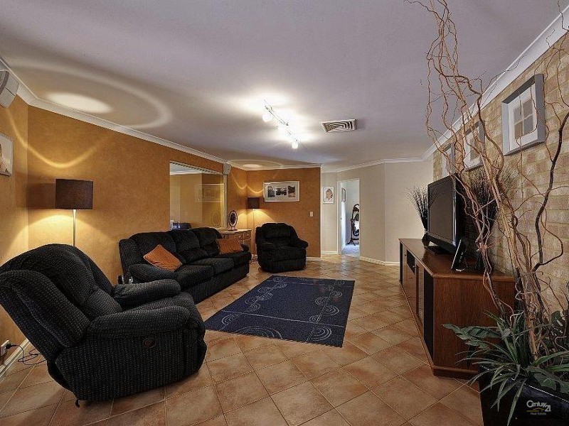 23 Waterville Retreat, Meadow Springs WA 6210