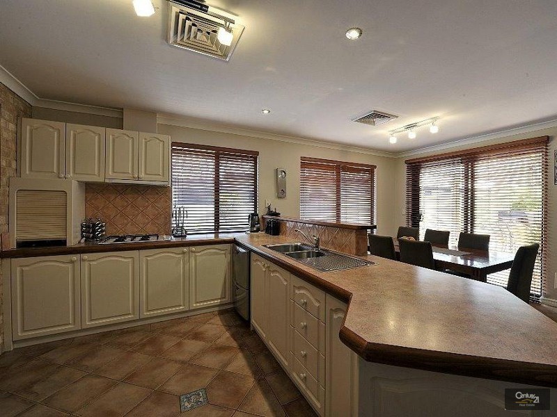 23 Waterville Retreat, Meadow Springs WA 6210