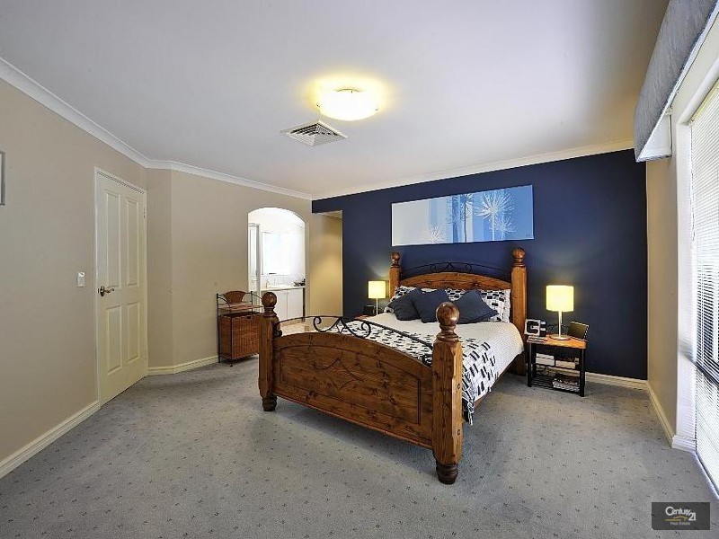 23 Waterville Retreat, Meadow Springs WA 6210