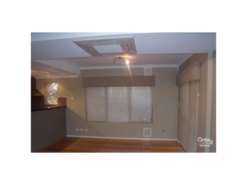 1/4 Dorsadura Way, Mandurah WA 6210