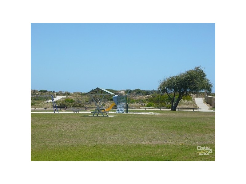 2 Haven Court, Silver Sands WA 6210