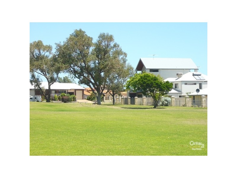 2 Haven Court, Silver Sands WA 6210