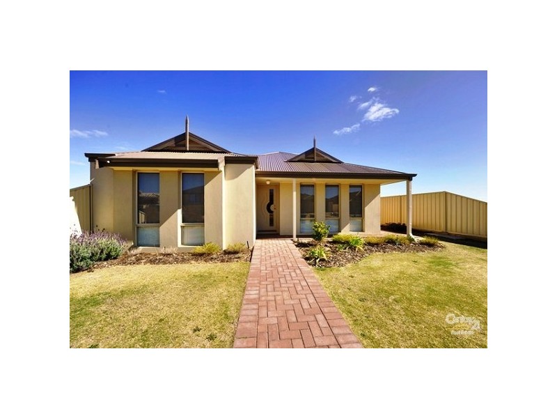7 Lascelles Circus, Lakelands WA 6180