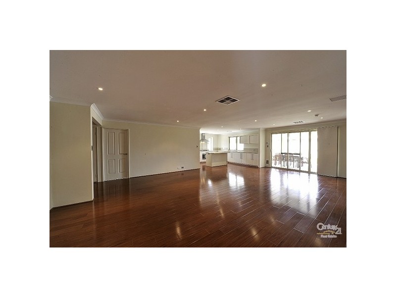 6 Hera Court, San Remo WA 6210