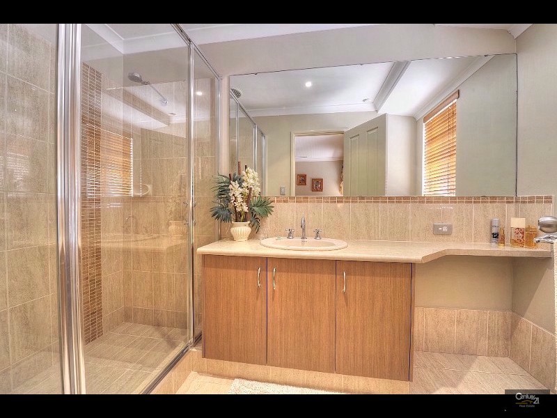 17 Tamcrest Loop, Meadow Springs WA 6210