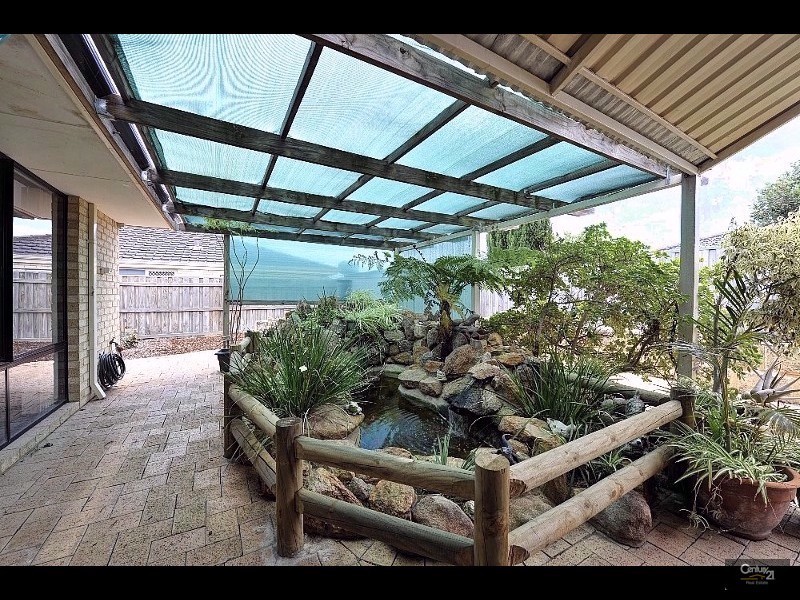 8 Castaway Cove, Halls Head WA 6210