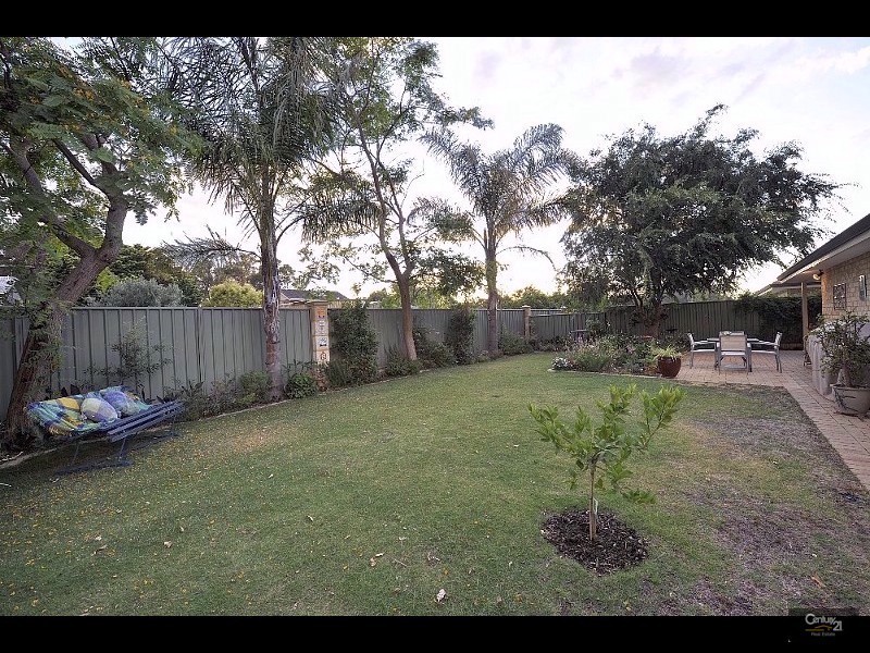 17 Coco Drive, Falcon WA 6210