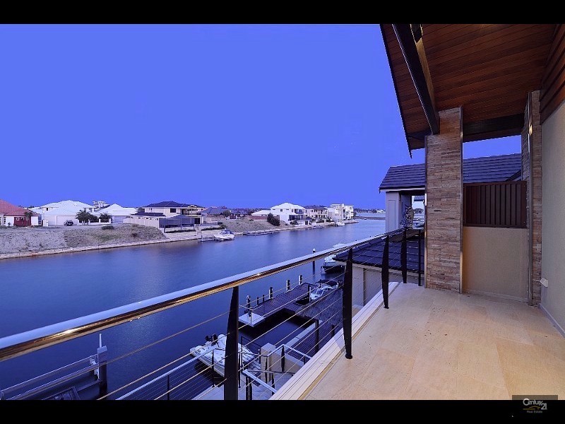 Halls Head WA 6210