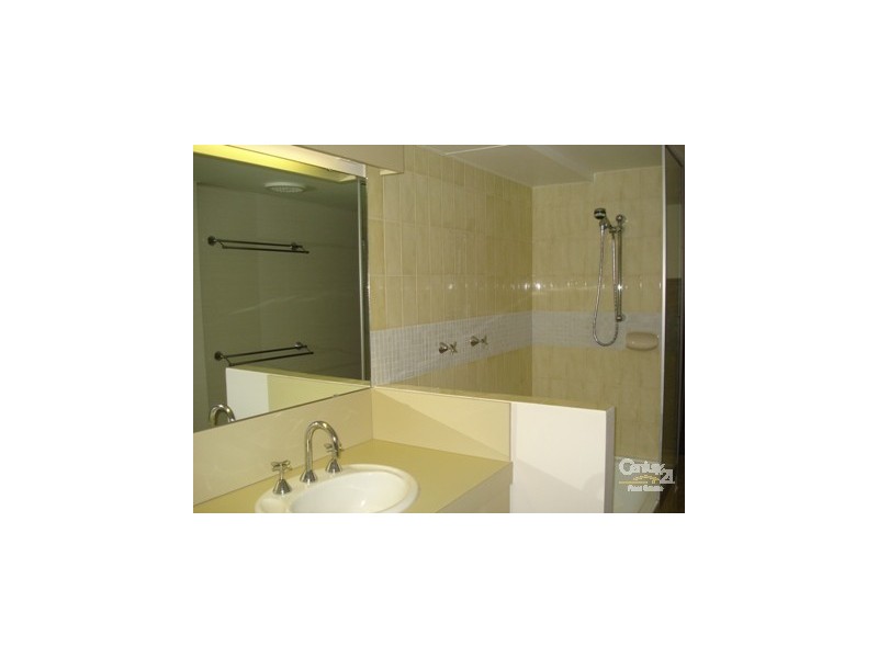 22/6A Valley Road, Mandurah WA 6210