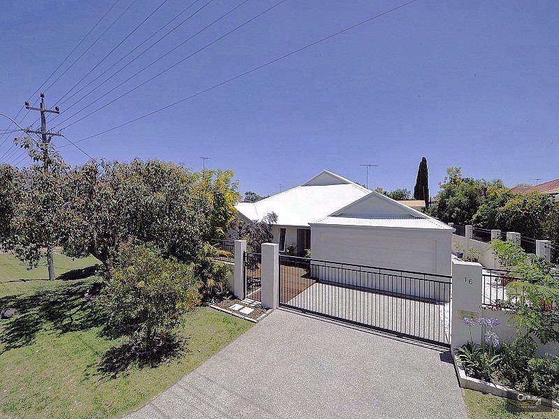 16 McKerracher Street, Dudley Park WA 6210